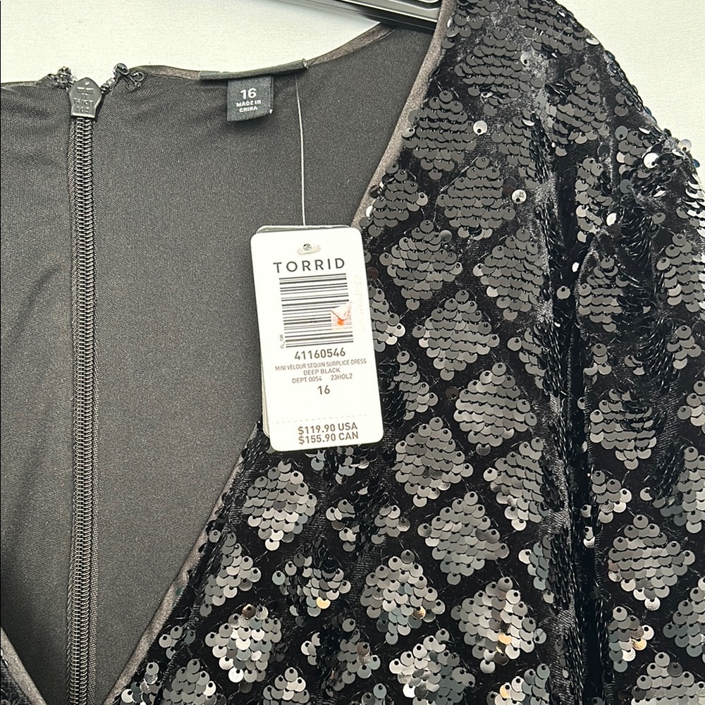 Torrid Black Sequin Mini Dress Long Sleeve‎ V-Neck Sheath - Picture 7 of 11